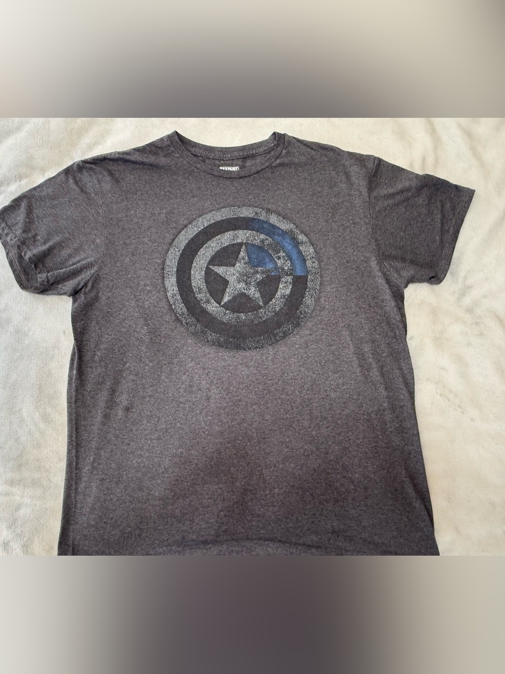 Charcoal Gray Captain Shield Graphic Tee - Men’s Large